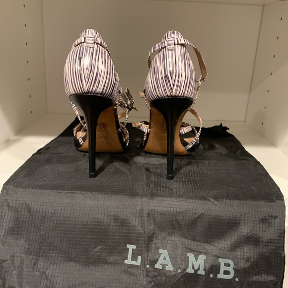 Black and white L.A.MB. 4” Heels - Picture 3 of 10